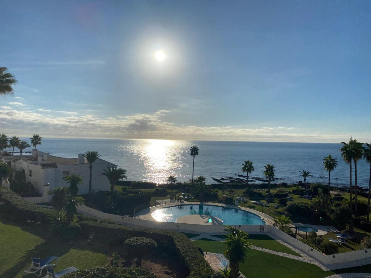Miraflores Beachfront Penthouse Sitio de Calahonda Eksteriør billede