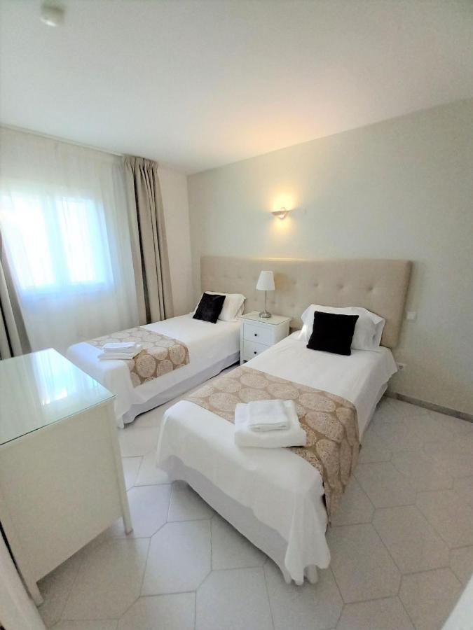 Miraflores Beachfront Penthouse Sitio de Calahonda Eksteriør billede