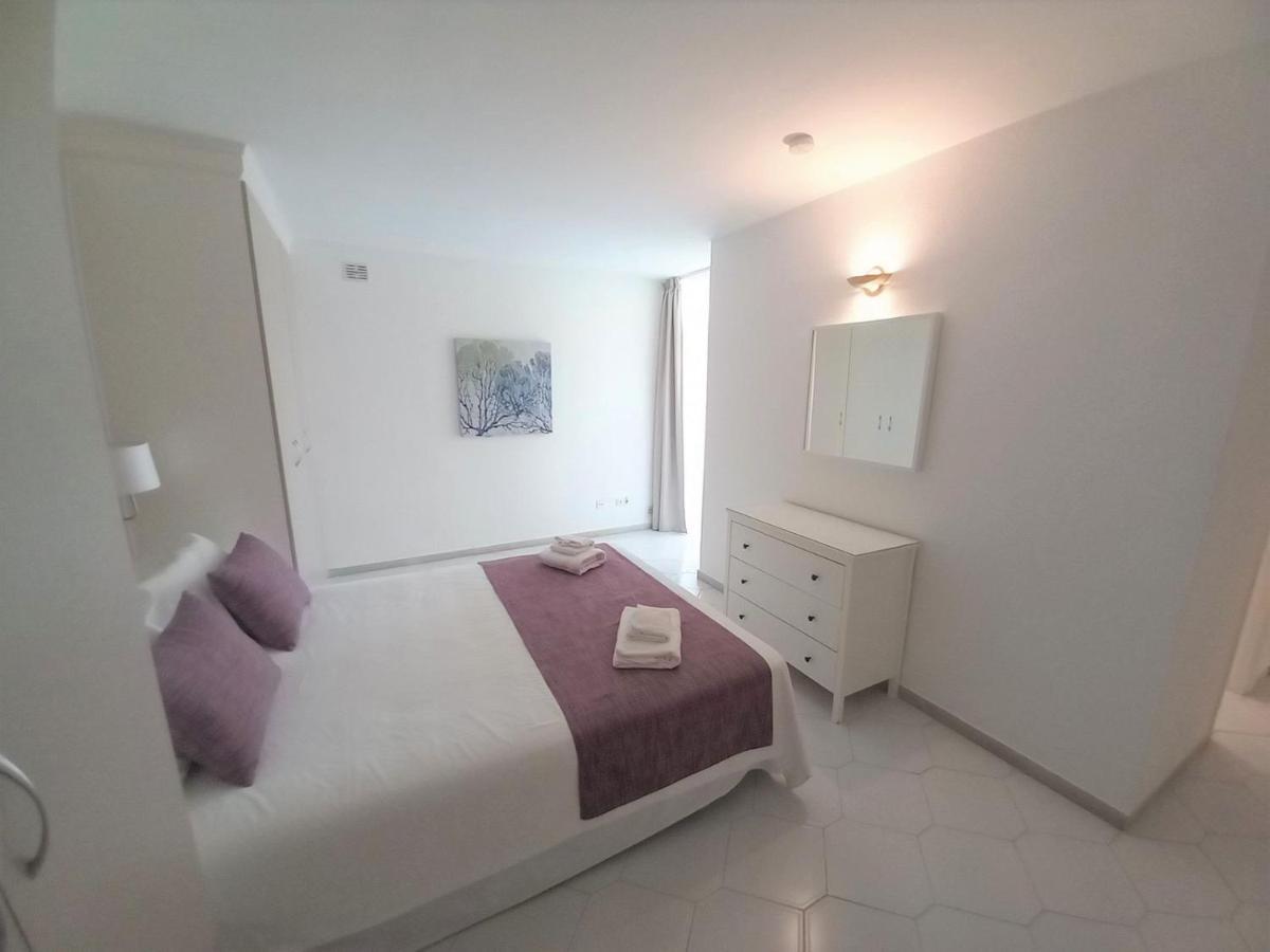 Miraflores Beachfront Penthouse Sitio de Calahonda Eksteriør billede